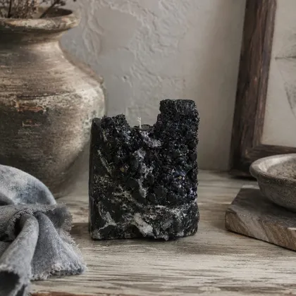 Design and Build Your Own Crystal Geode Candle Pillar